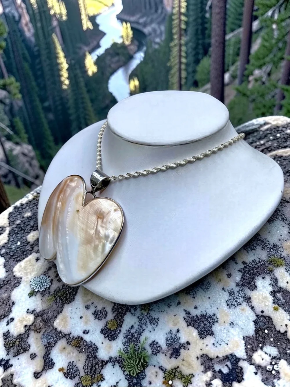 🌺HUGE and Rare Jay King Sterling & Mother of Pearl Necklace